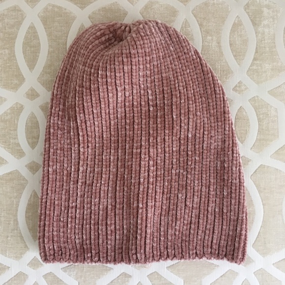 *HOST PICK* Super Soft Pink Chenille Beanie | LIKE NEW - Picture 4 of 6